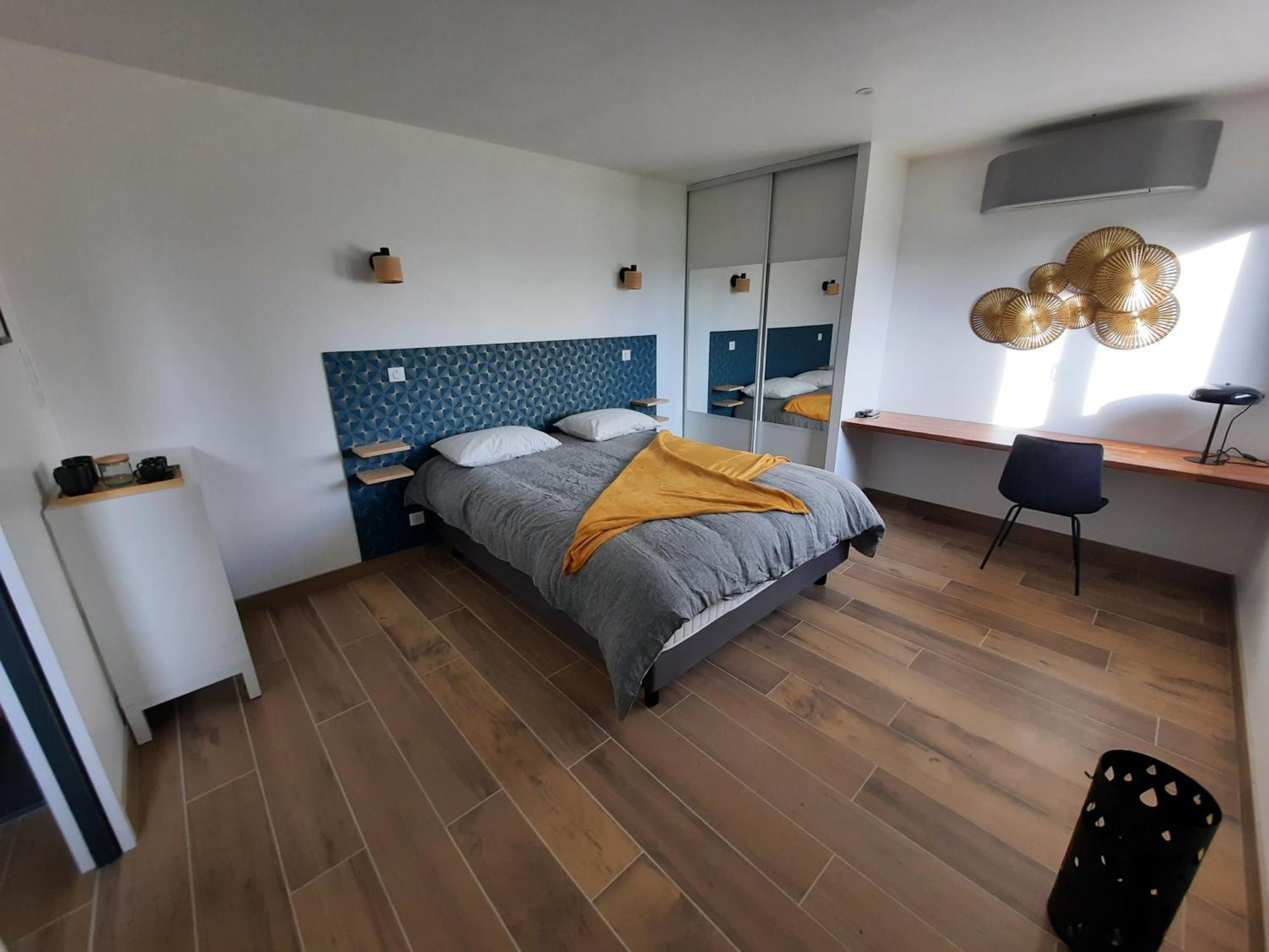 Petit Coin De Paradis, Calme Et Confort Garantie ! Chambre Independante Dans Une Dependance ! มงโตบ็อง ภายนอก รูปภาพ